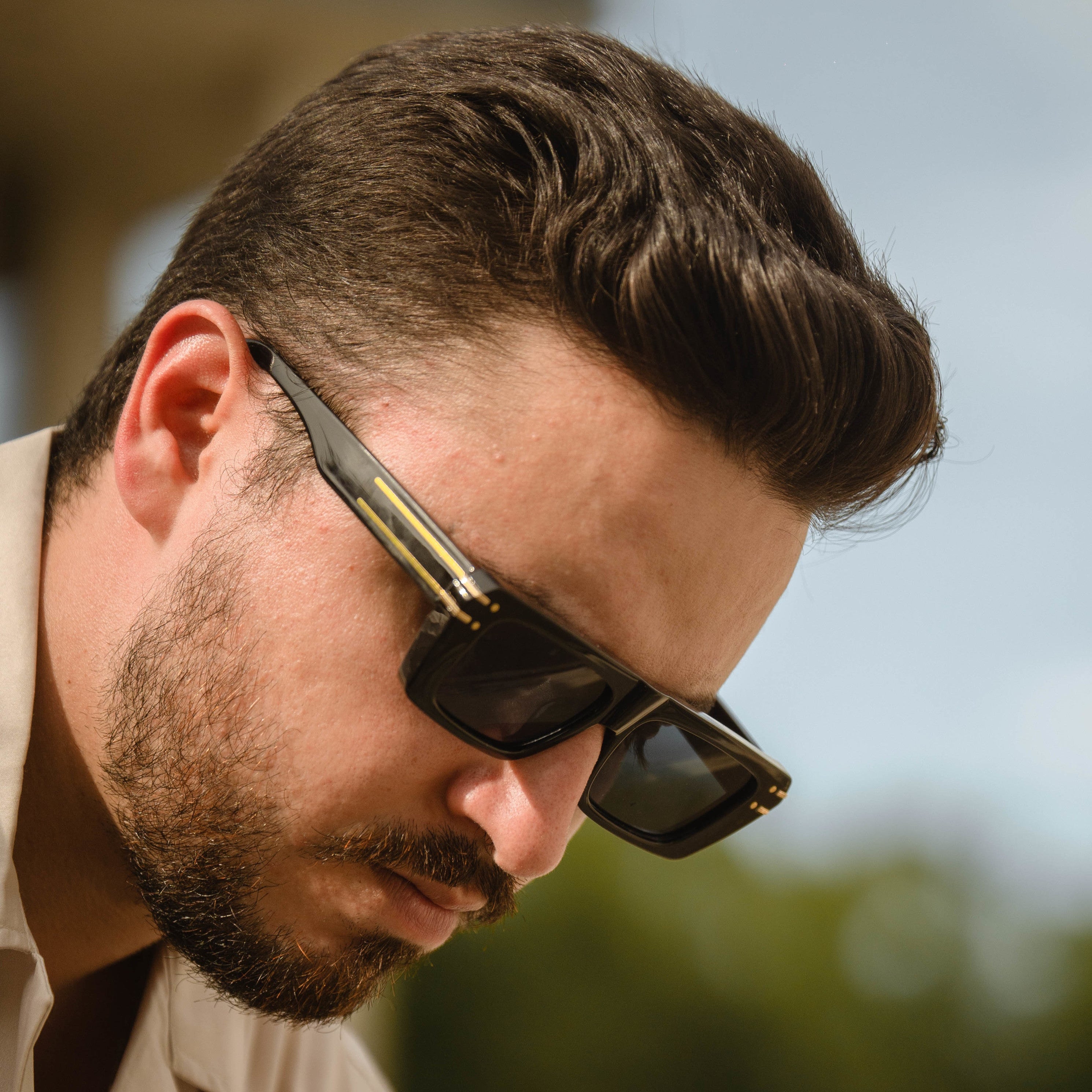 B- Small Frame Classic Black