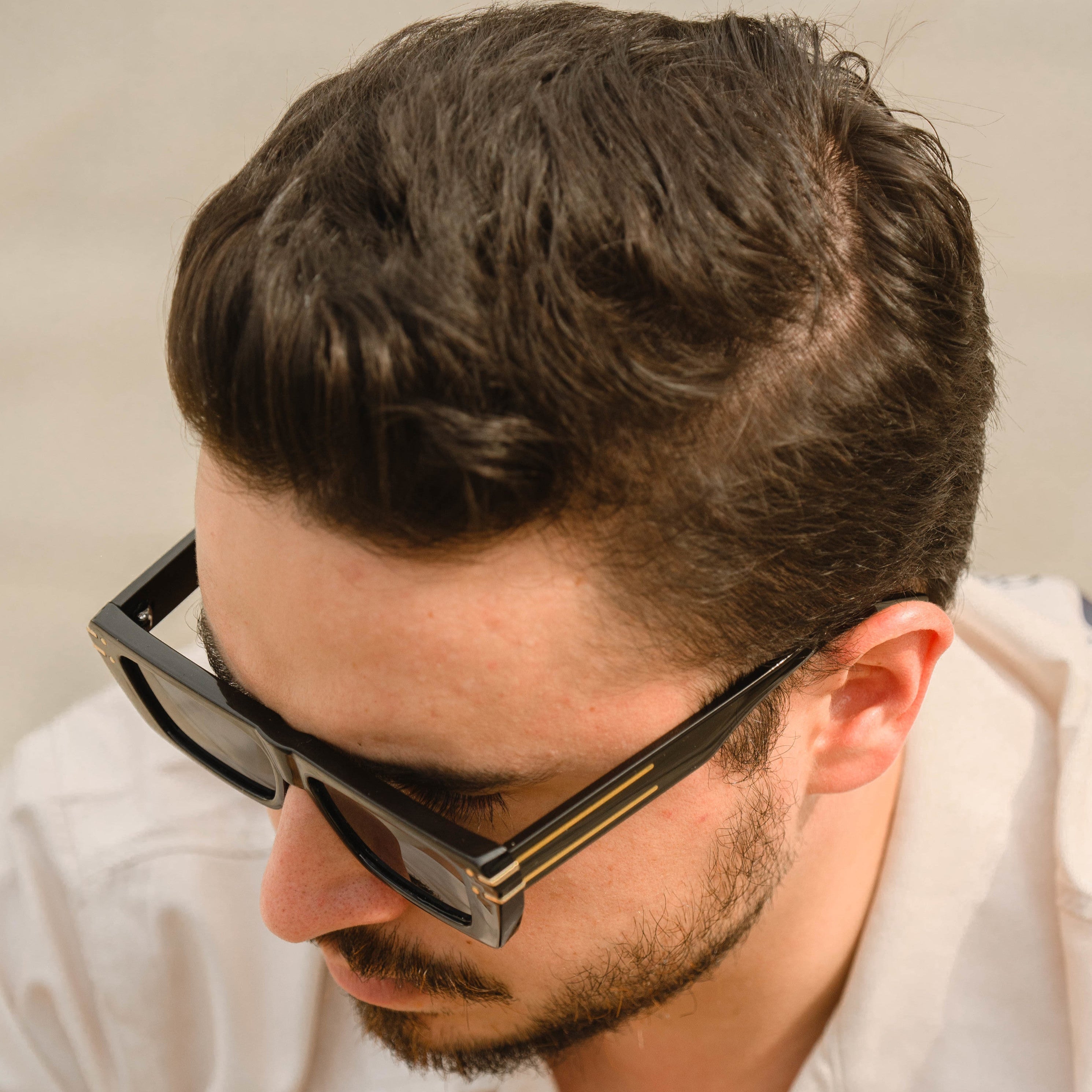 B- Small Frame Classic Black