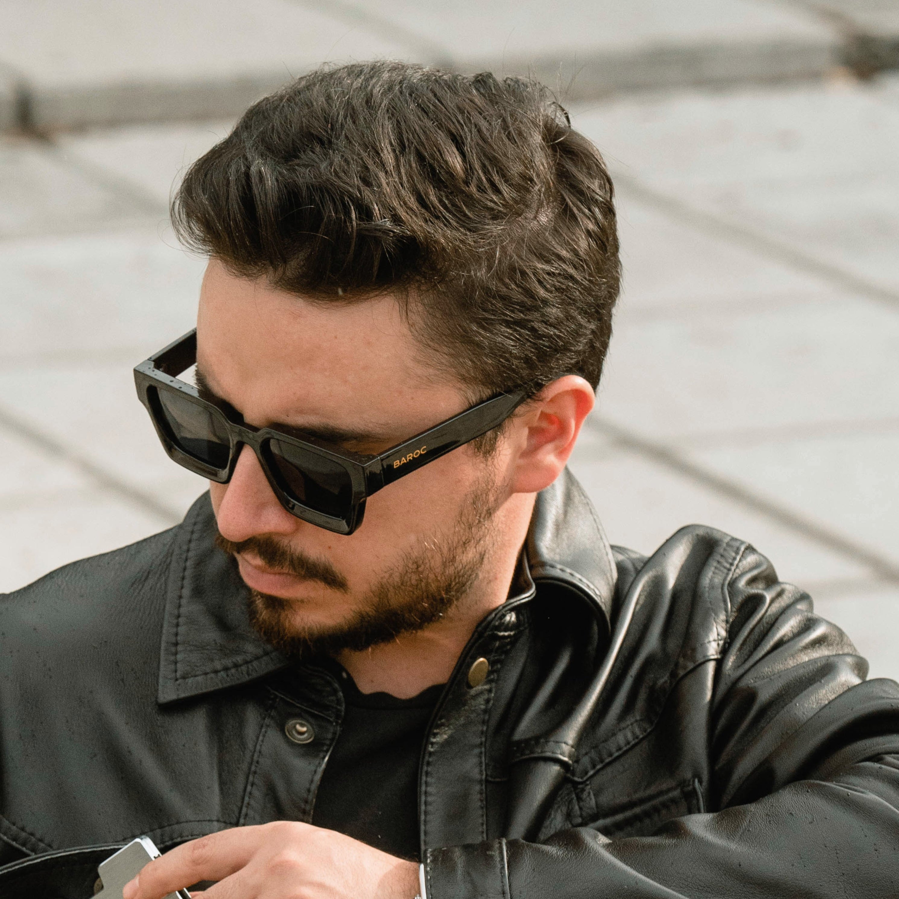 Square Classic Black