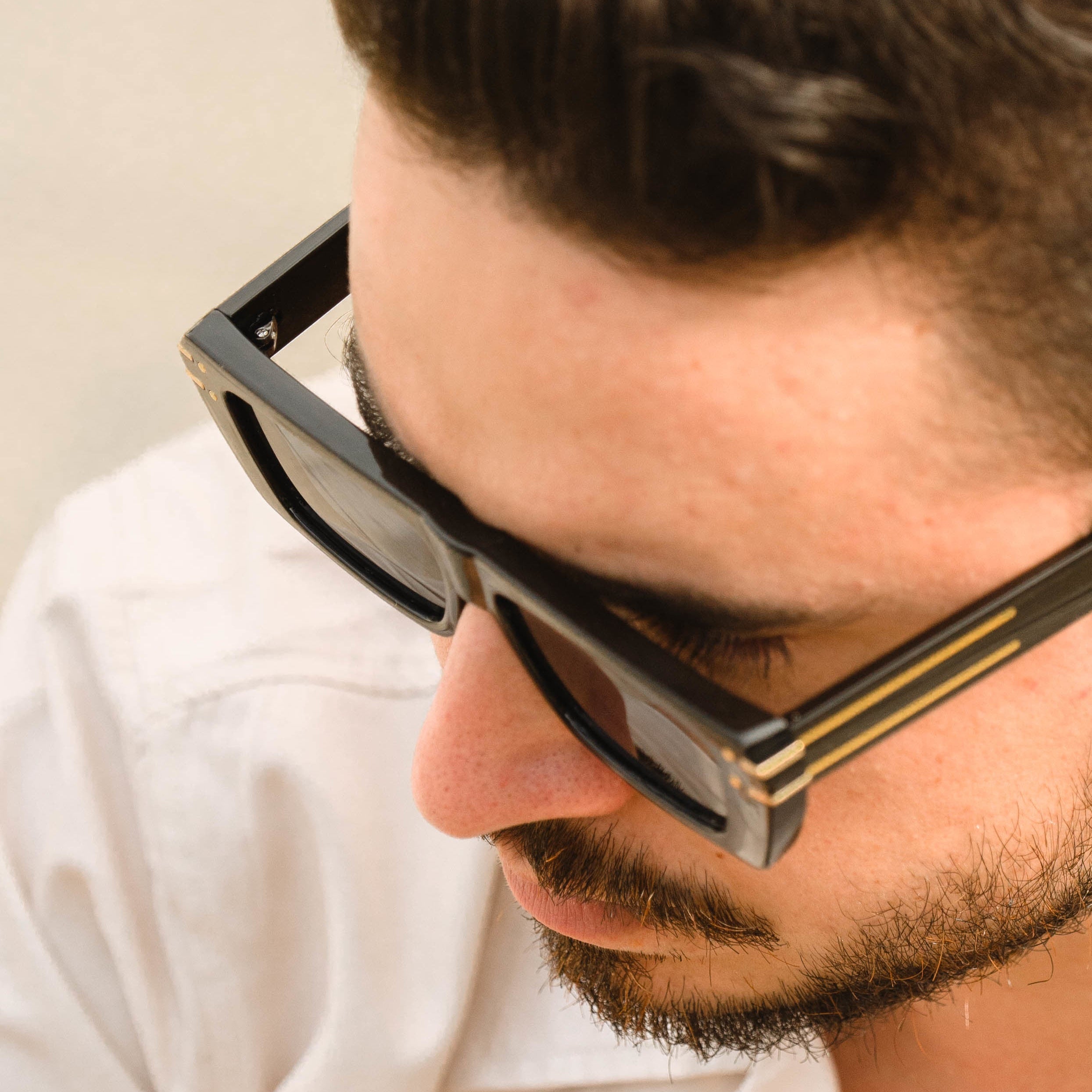 B- Small Frame Classic Black