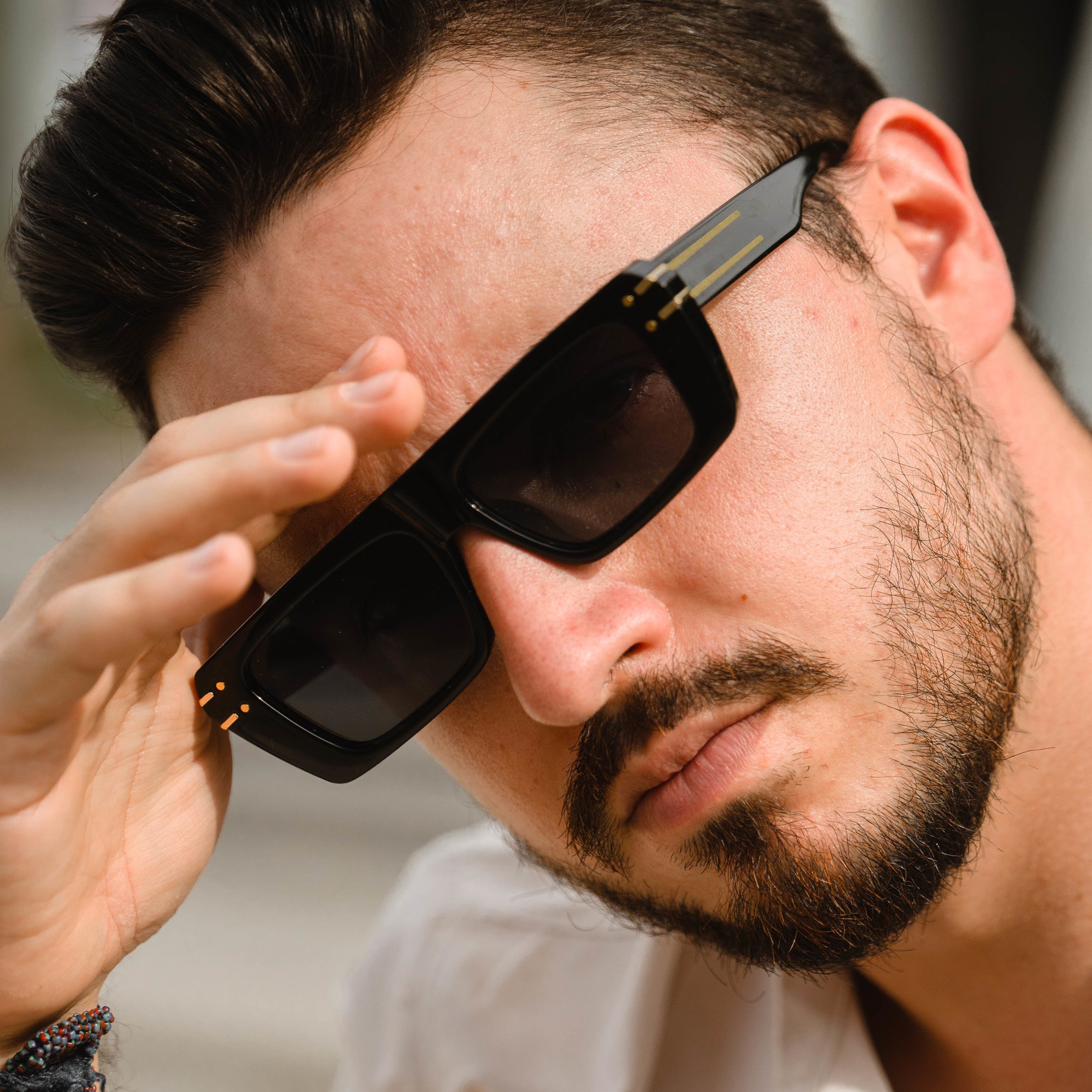 B- Small Frame Classic Black